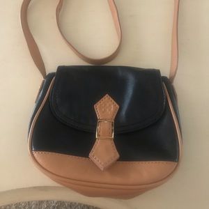 Tory Burch side crossbody purse GUC